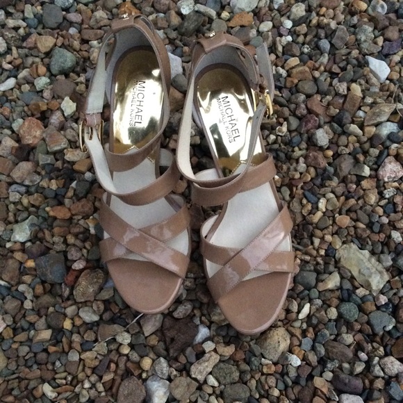 Michael Kors heels - Picture 7 of 7